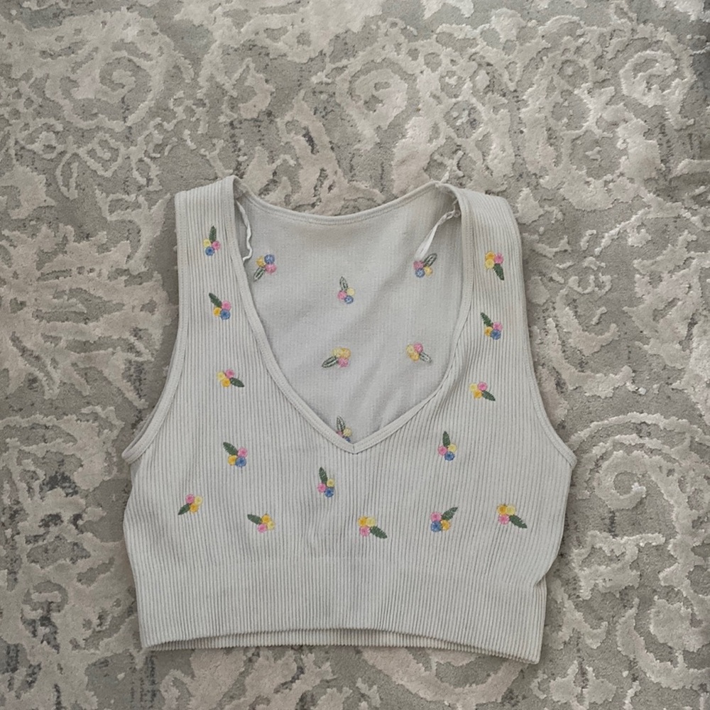 Small Zara White Cropped Flower Tank Top